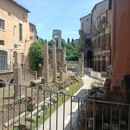 Ottavia Ghetto Апартаменты
